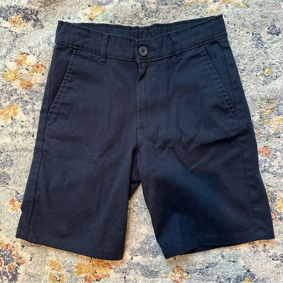 Izod Boy’s Navy Flat Front Shorts - Picture 1 of 3